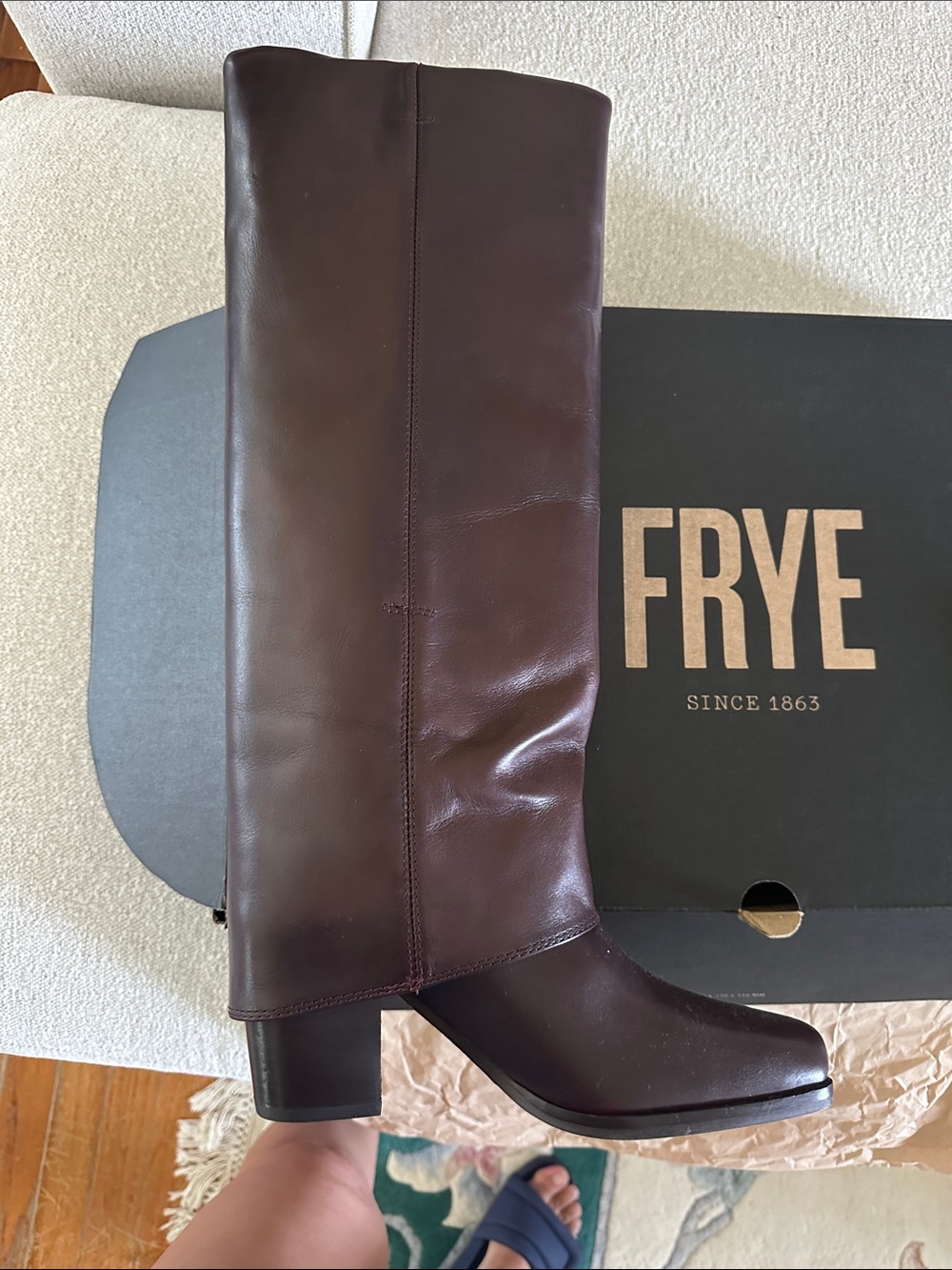 Frye Shiloh pant Leather Boots in Dark Brown